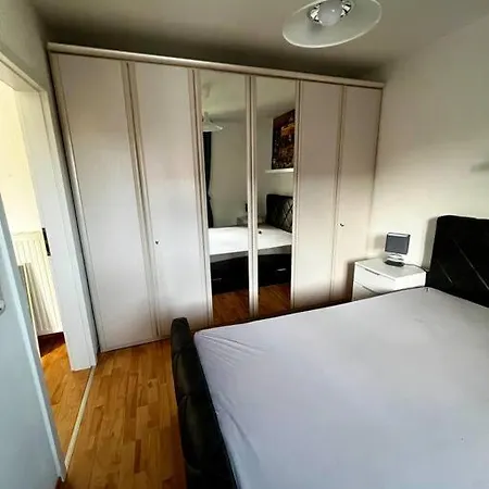 Reinkommen Und Wohlfuehlen Apartamento Meerane
