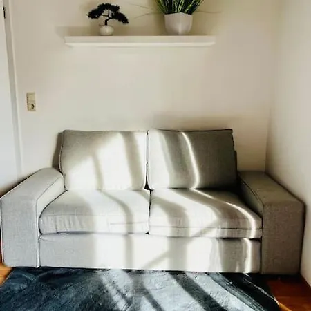 Apartamento Reinkommen Und Wohlfuehlen Meerane
